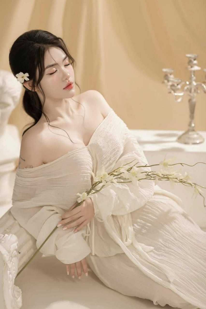 Mẹ vợ thay con gái thoả mãn tình dục cho con rể